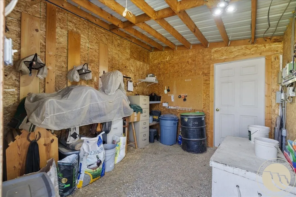 7 Cottonwood Way Absarokee MT 59001