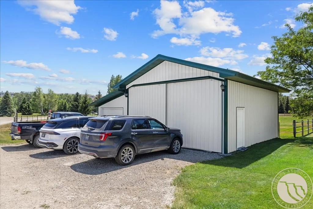 7 Cottonwood Way Absarokee MT 59001