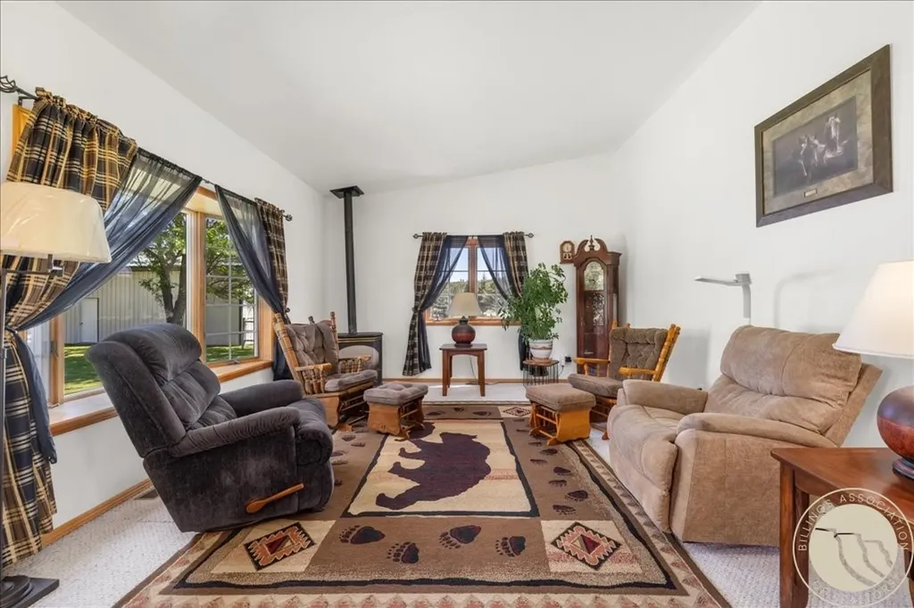 7 Cottonwood Way Absarokee MT 59001