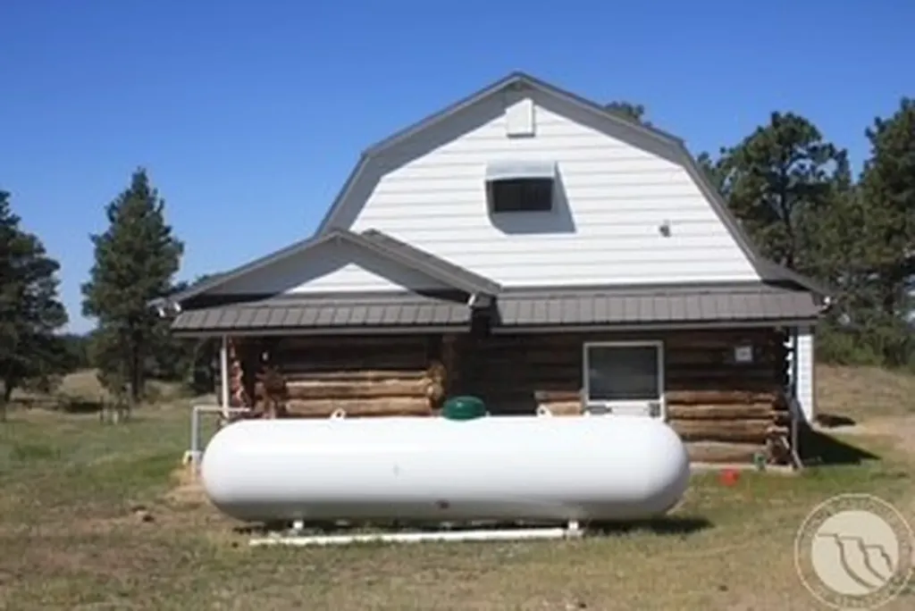 130 Shoe String Road Lavina MT 59046