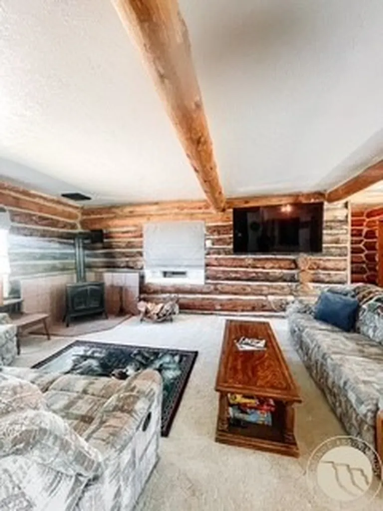 130 Shoe String Road Lavina MT 59046