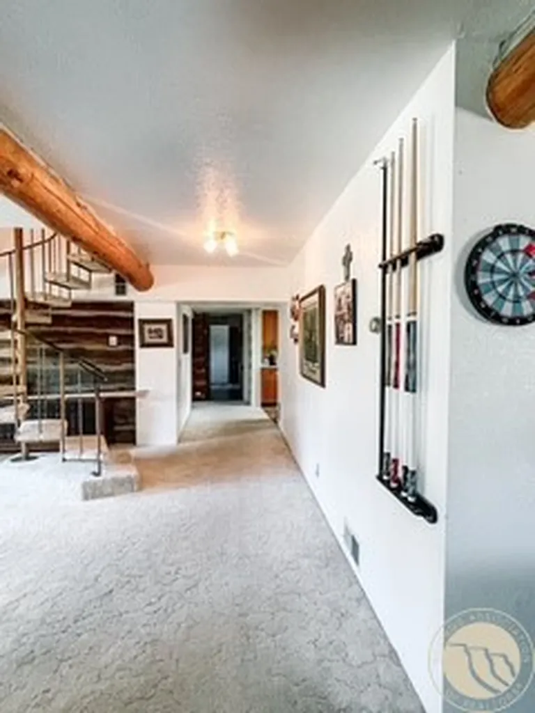 130 Shoe String Road Lavina MT 59046