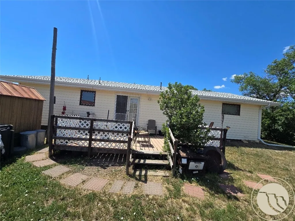24 S 4th Street Plevna MT 59344