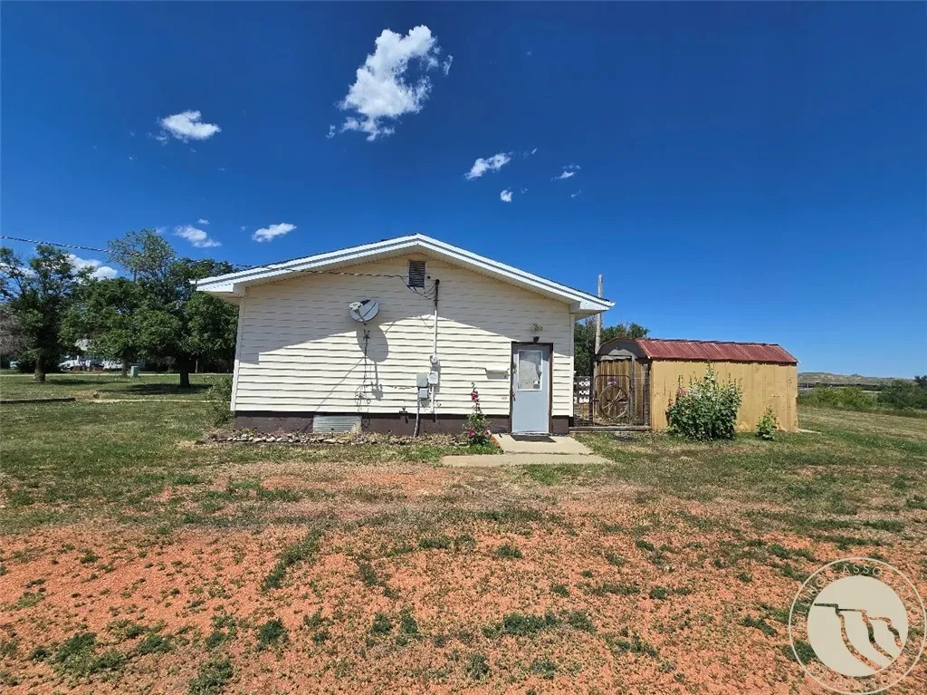 24 S 4th Street Plevna MT 59344