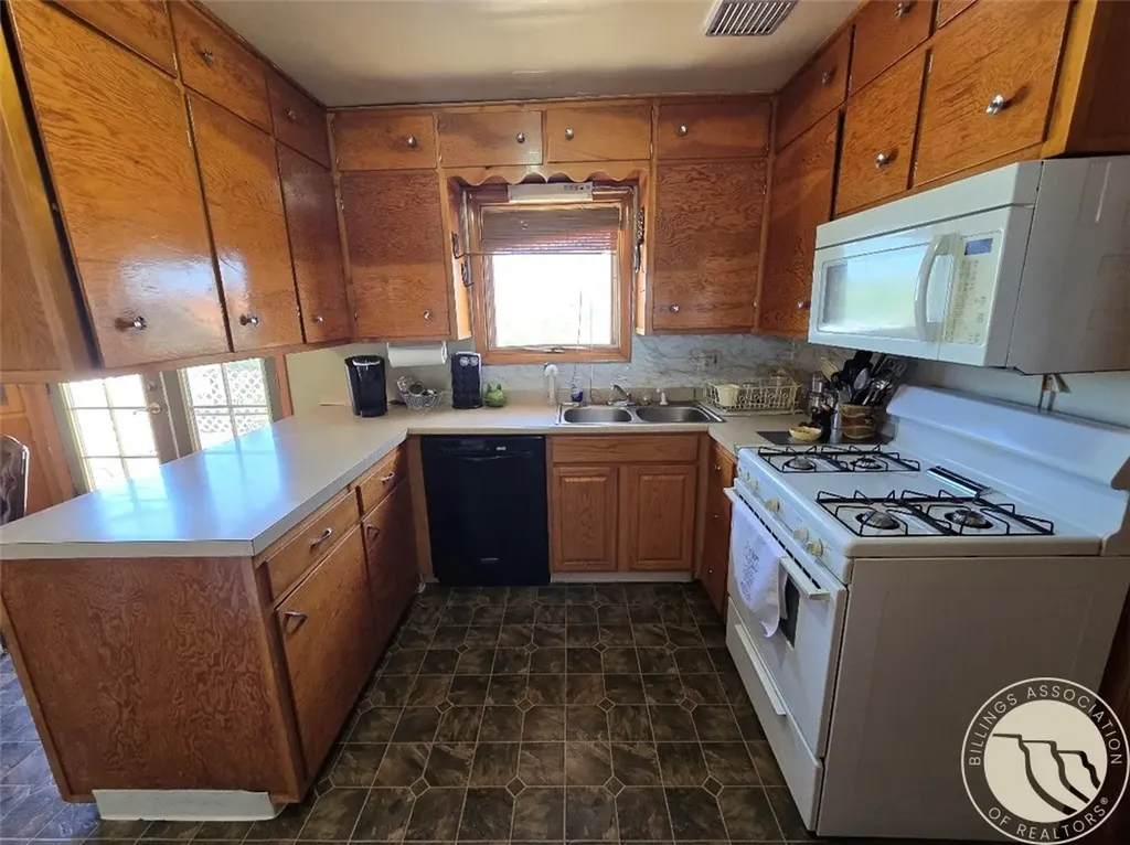24 S 4th Street Plevna MT 59344