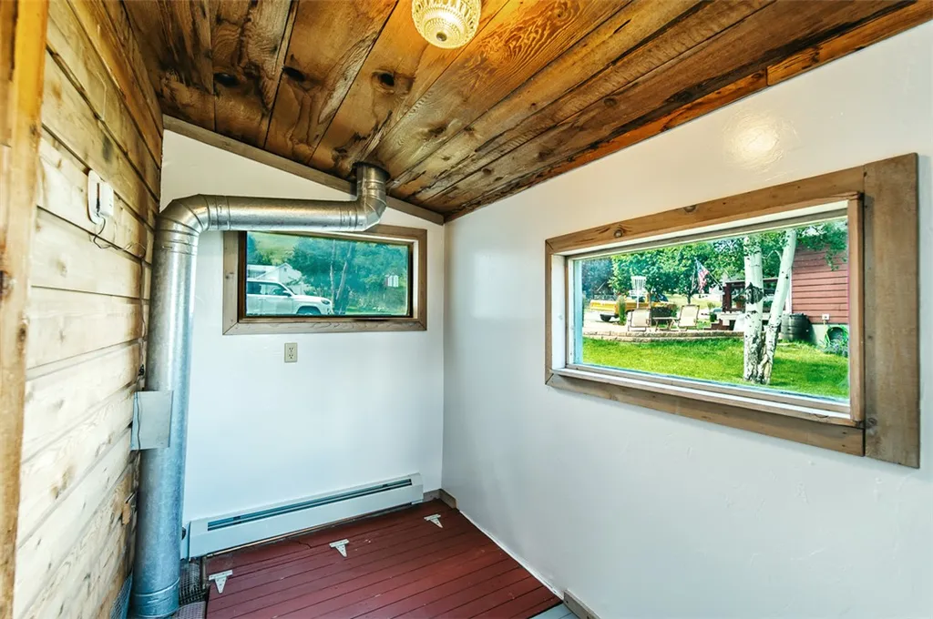 112 S Adams Avenue Red Lodge MT 59068