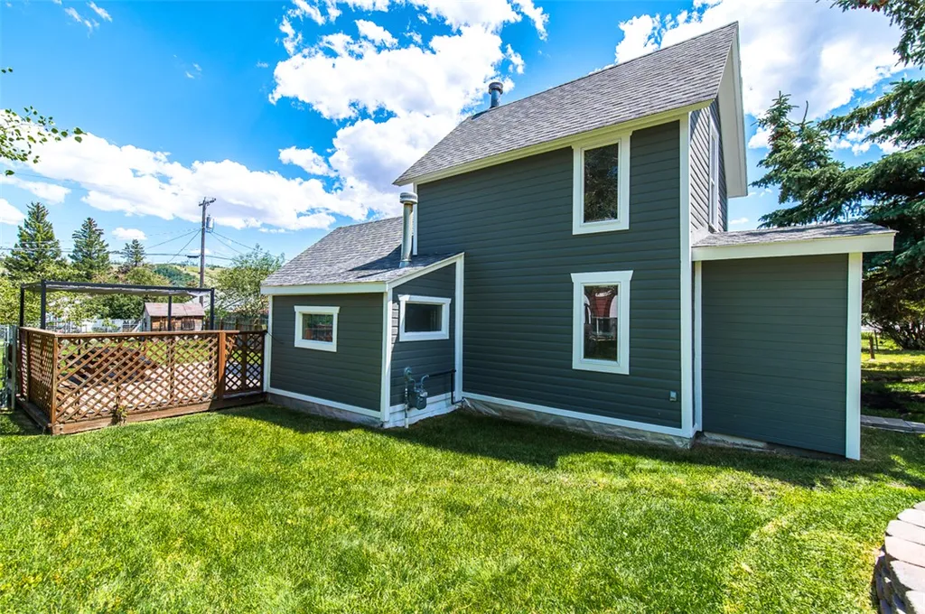 112 S Adams Avenue Red Lodge MT 59068