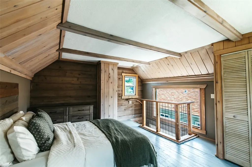 112 S Adams Avenue Red Lodge MT 59068