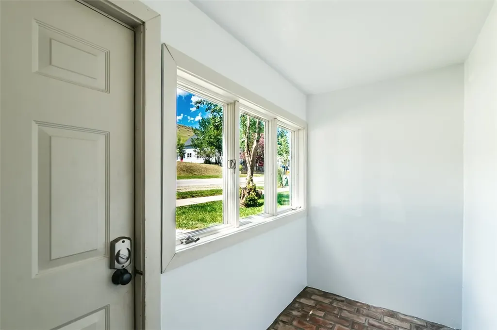 112 S Adams Avenue Red Lodge MT 59068