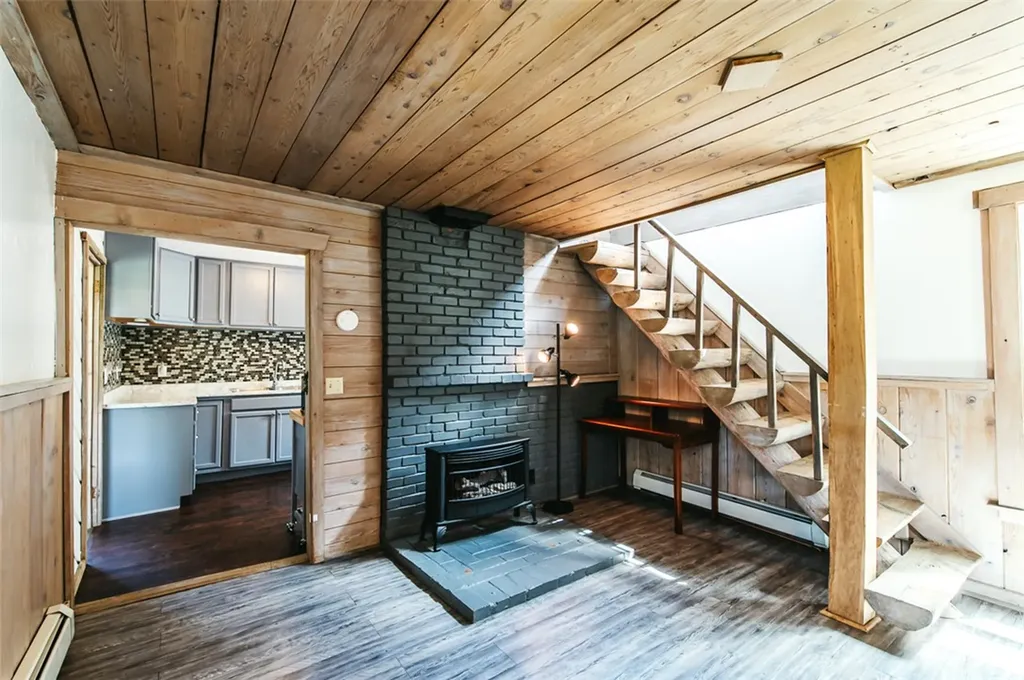 112 S Adams Avenue Red Lodge MT 59068