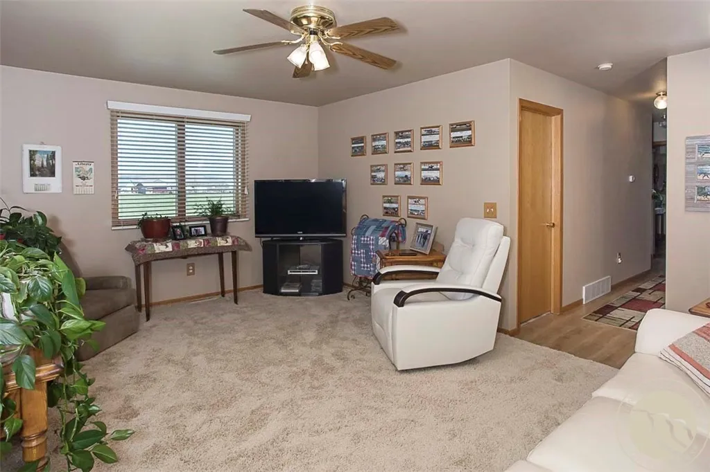 52 Trewin School Road Park City MT 59063