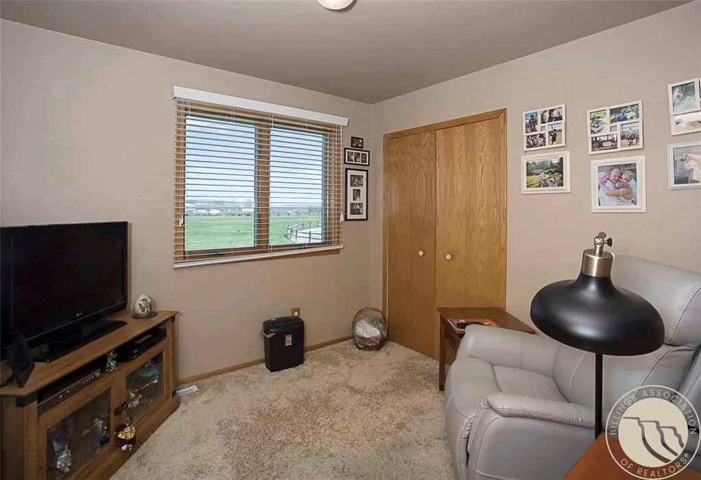 52 Trewin School Road Park City MT 59063