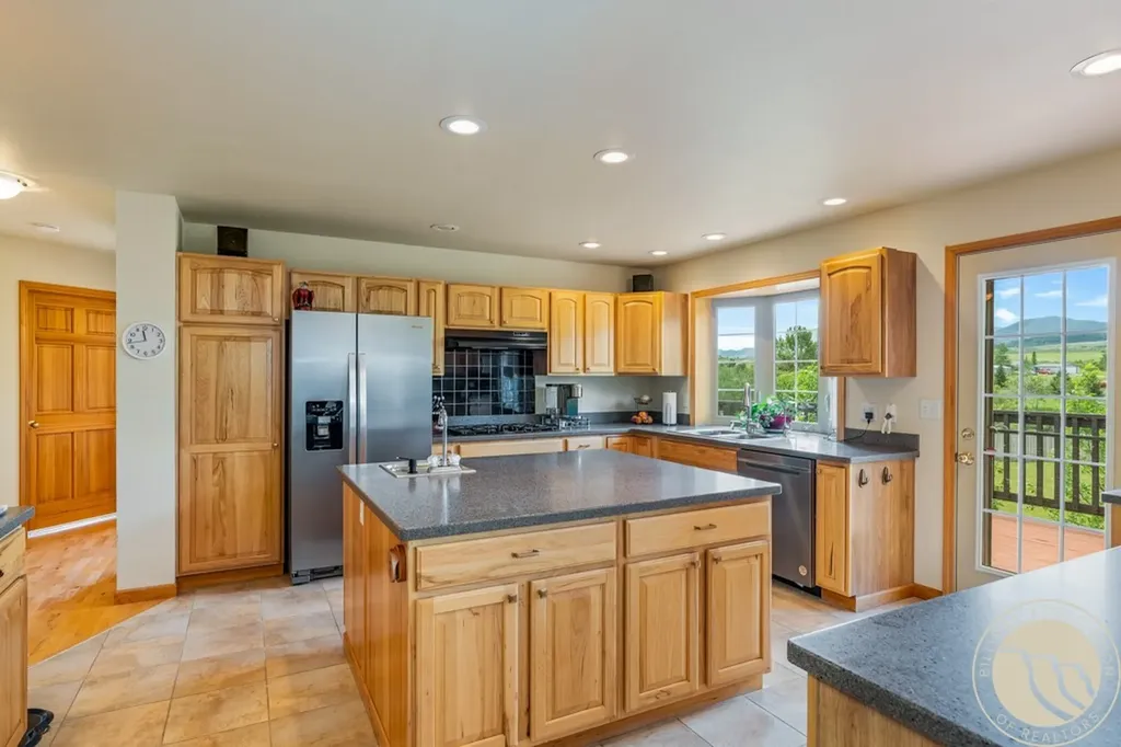 27 Beavertail Road Red Lodge MT 59068