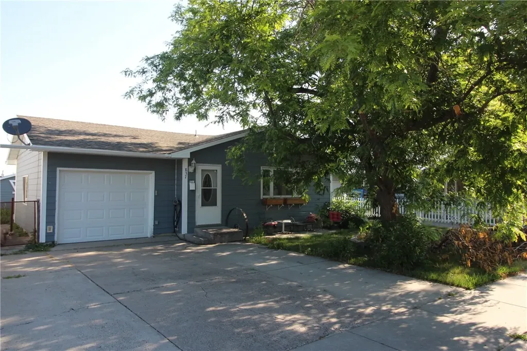 837 1st Street W Hardin MT 59034