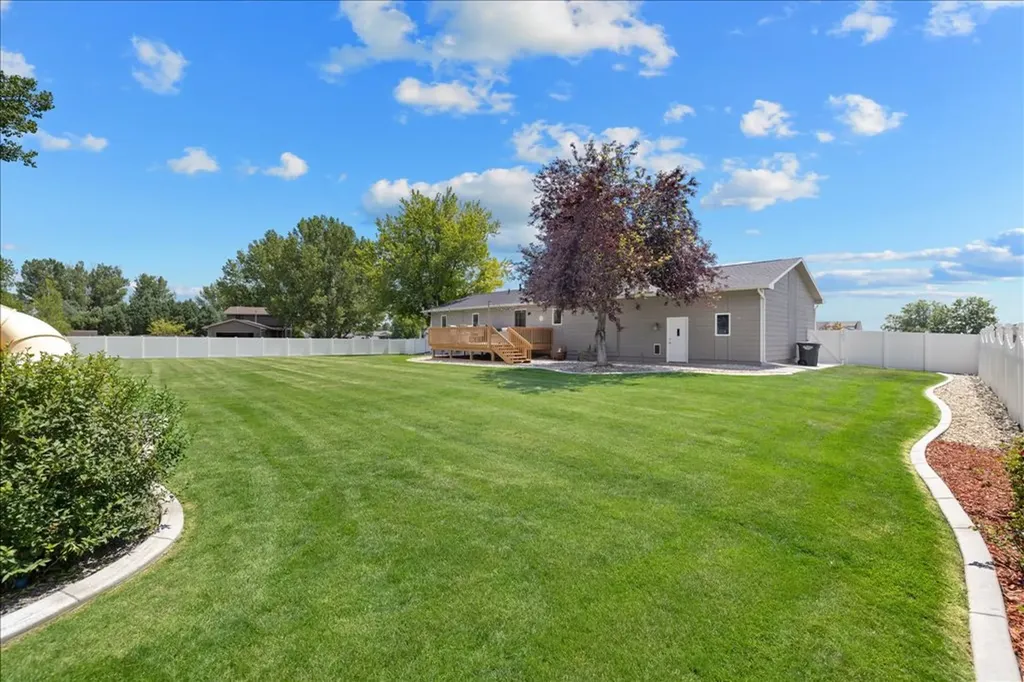 5033 Coneflower Avenue Billings MT 59106