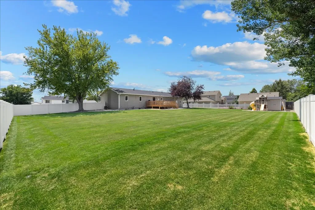 5033 Coneflower Avenue Billings MT 59106
