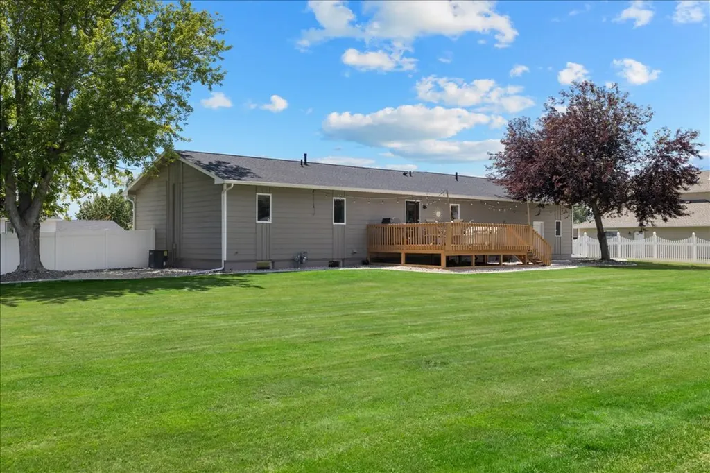 5033 Coneflower Avenue Billings MT 59106