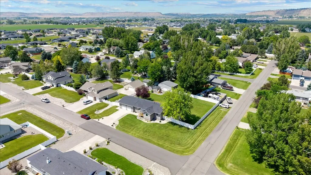 5033 Coneflower Avenue Billings MT 59106