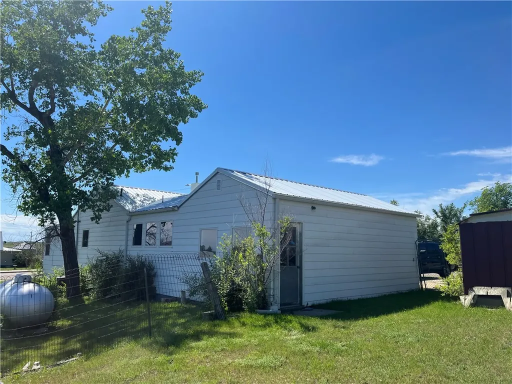 1306 B Avenue Circle MT 59215