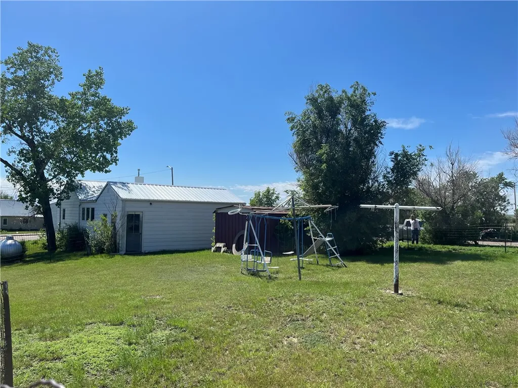 1306 B Avenue Circle MT 59215