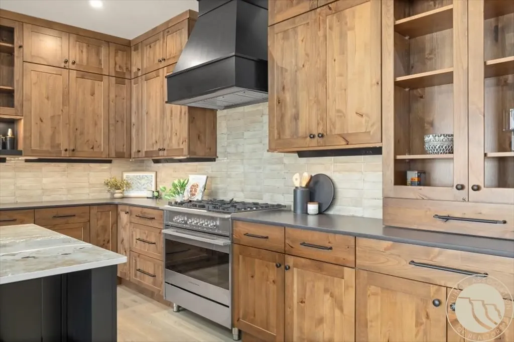 2909 Bluebell Drive Red Lodge MT 59068