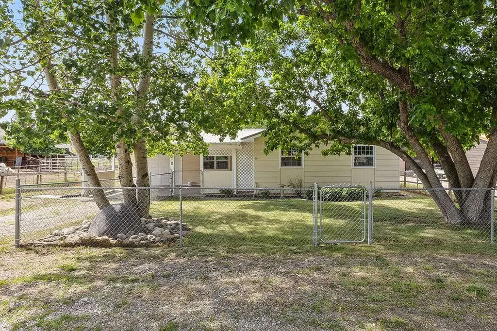 210 S Avis Street Absarokee MT 59001