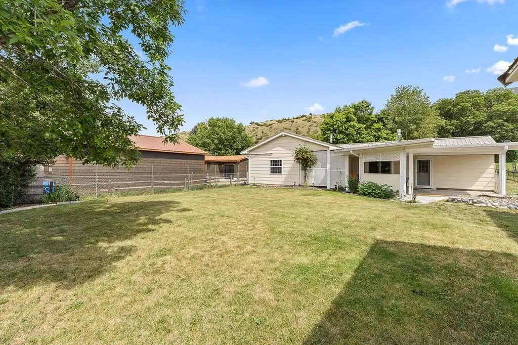 210 S Avis Street Absarokee MT 59001