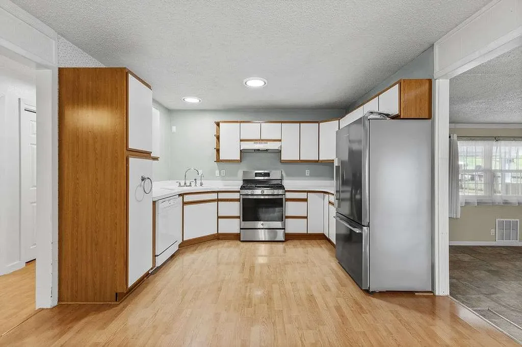 210 S Avis Street Absarokee MT 59001