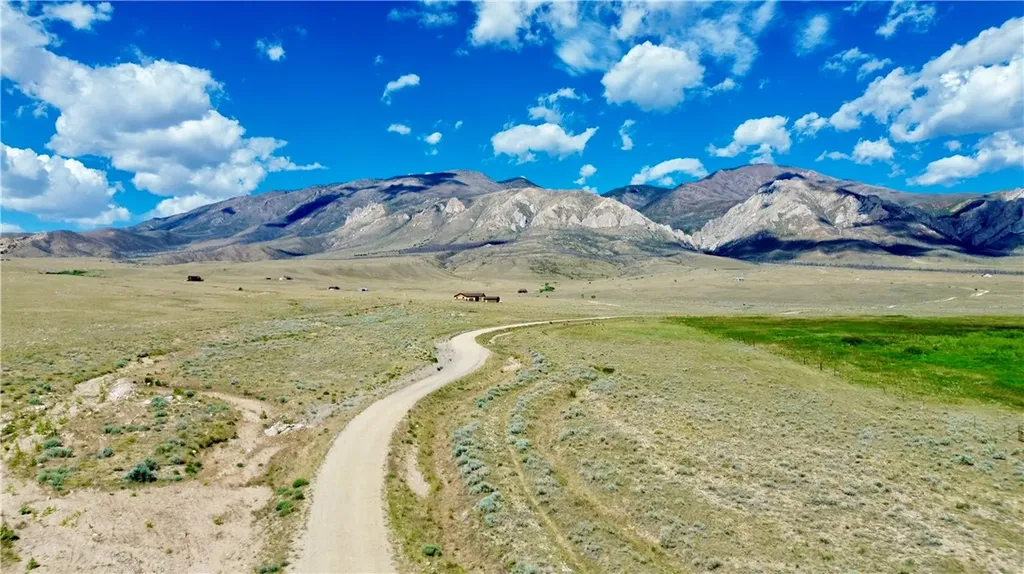 Tract 17 Horny Toad Trail South Belfry MT 59008