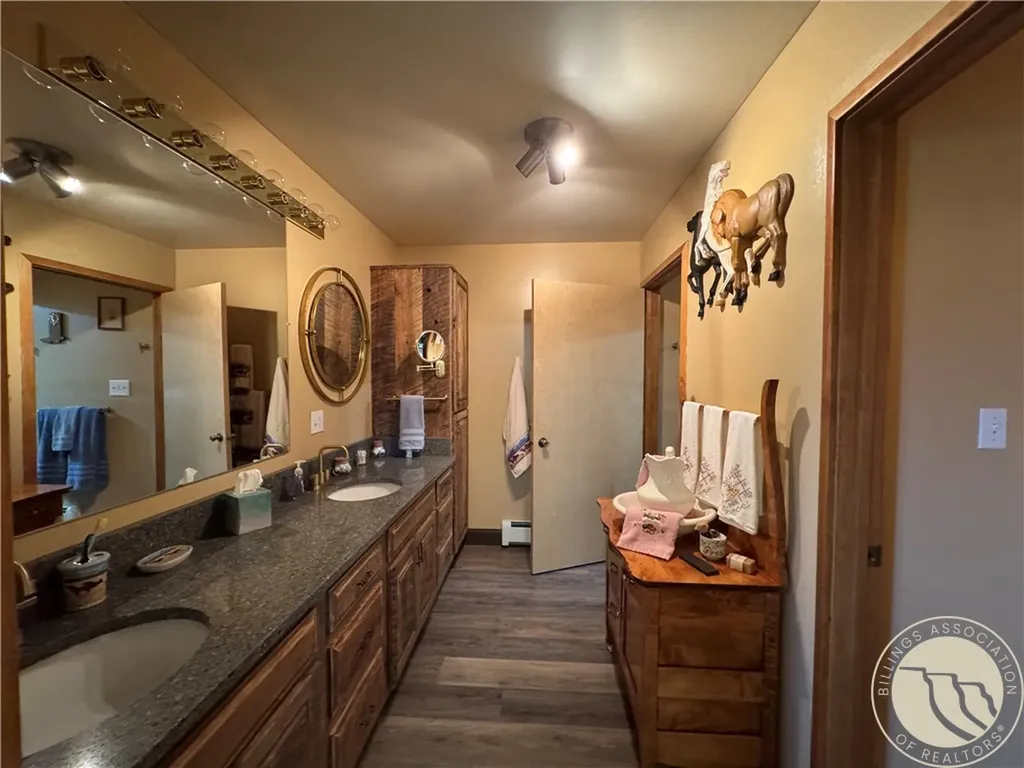 39 Valley View Road Reed Point MT 59069