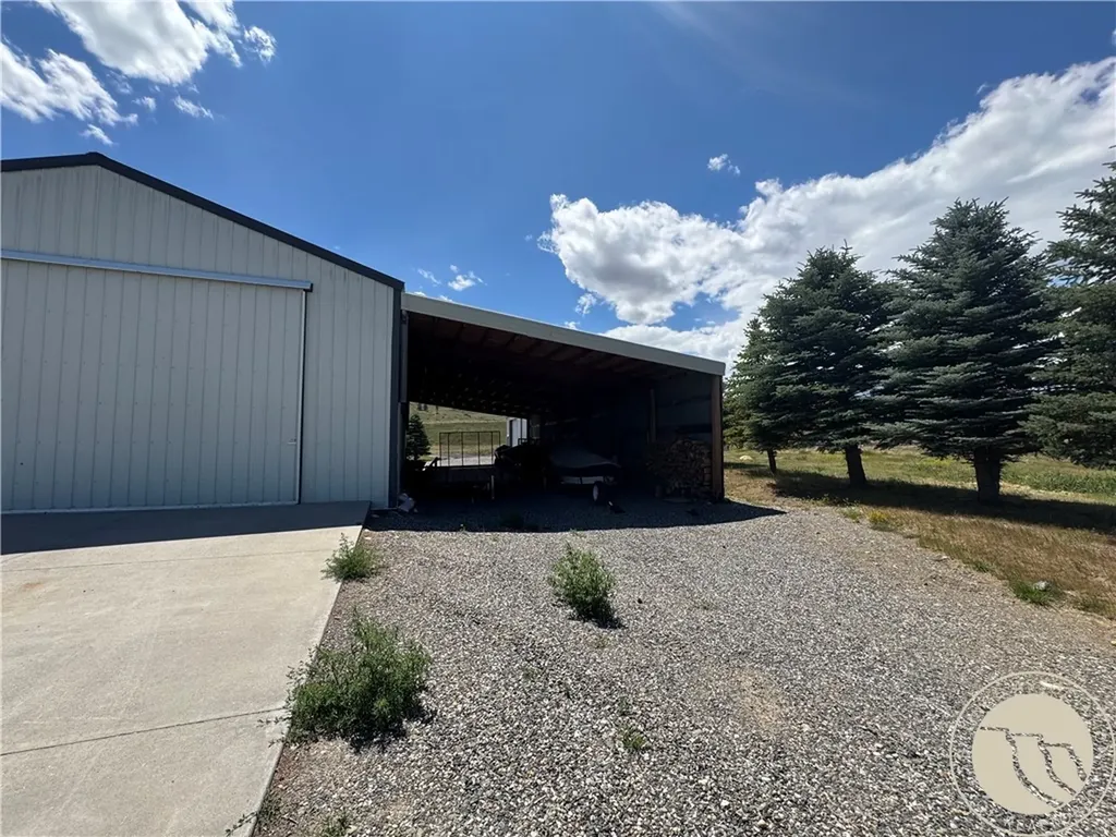 39 Valley View Road Reed Point MT 59069