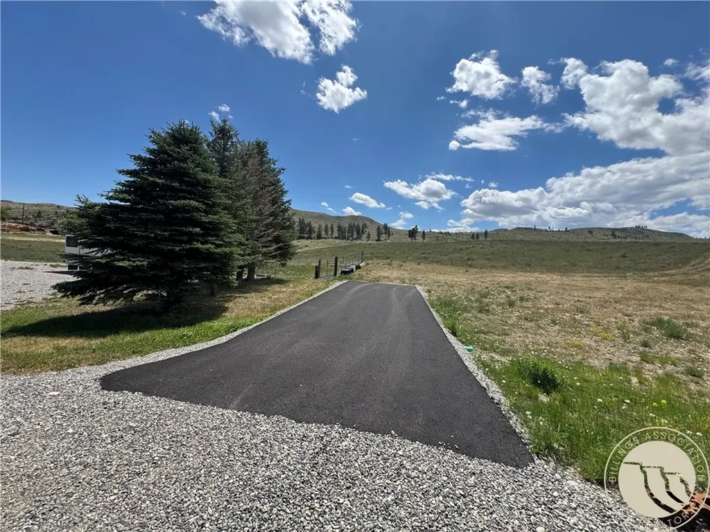 39 Valley View Road Reed Point MT 59069