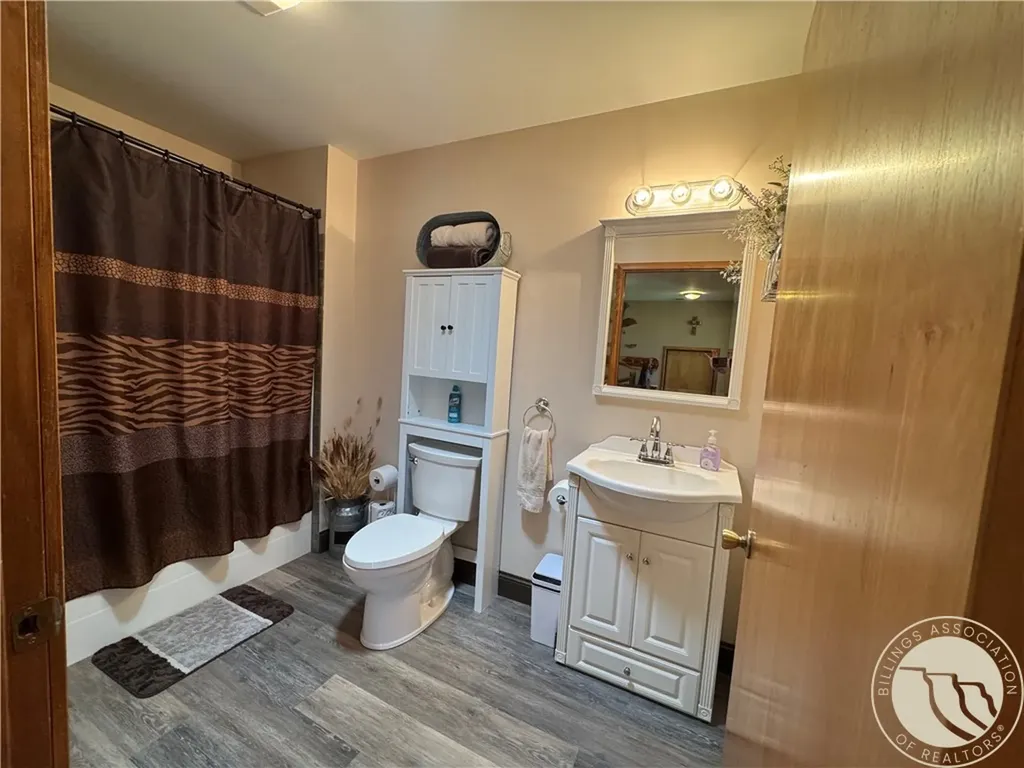 39 Valley View Road Reed Point MT 59069