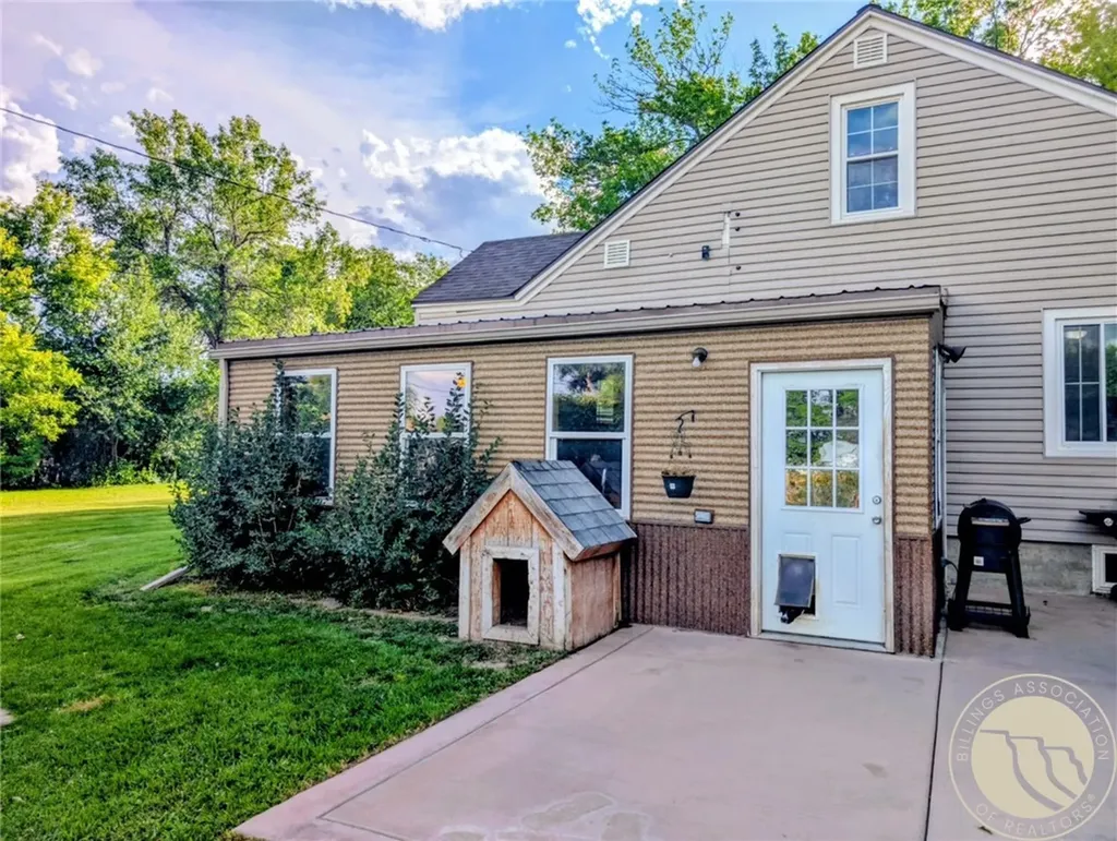 103 S 4th Street Bridger MT 59014