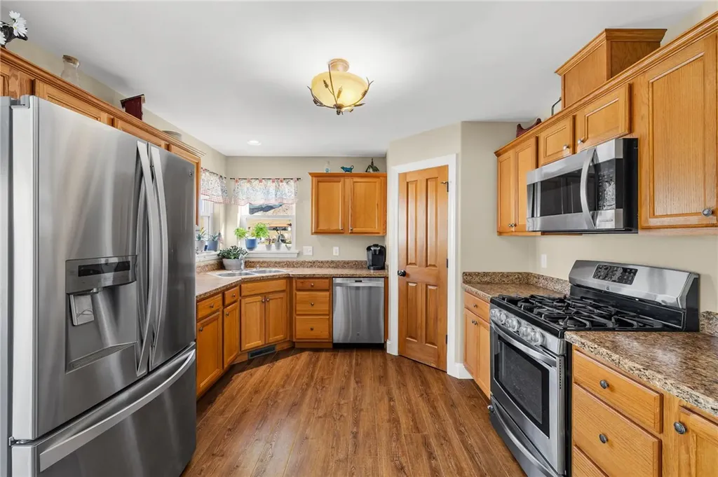 5 Square Butte Lane Park City MT 59063