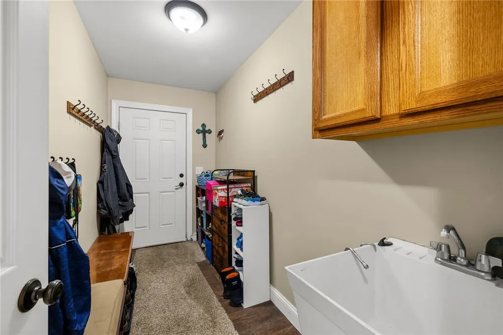 5 Square Butte Lane Park City MT 59063