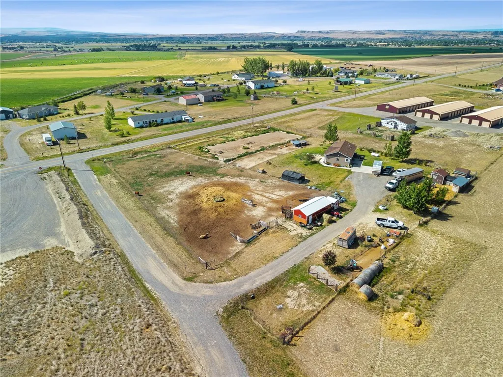 5 Square Butte Lane Park City MT 59063