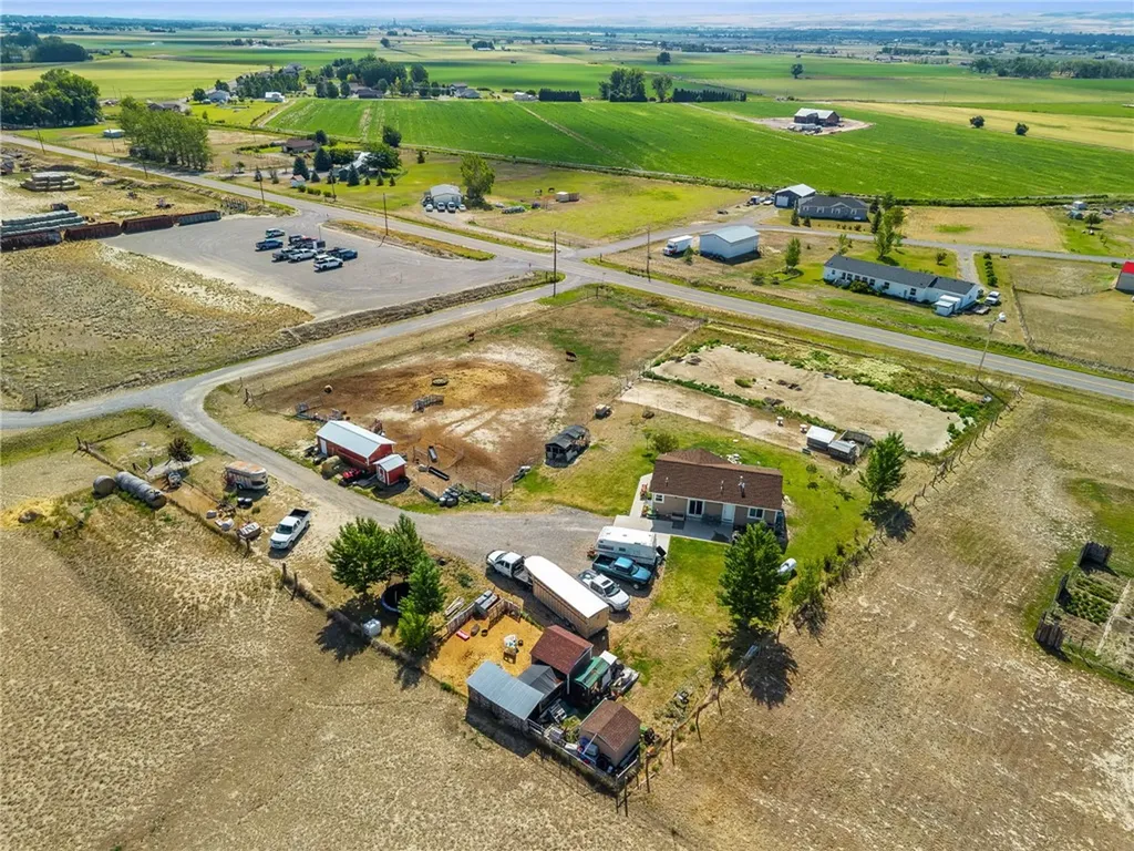 5 Square Butte Lane Park City MT 59063