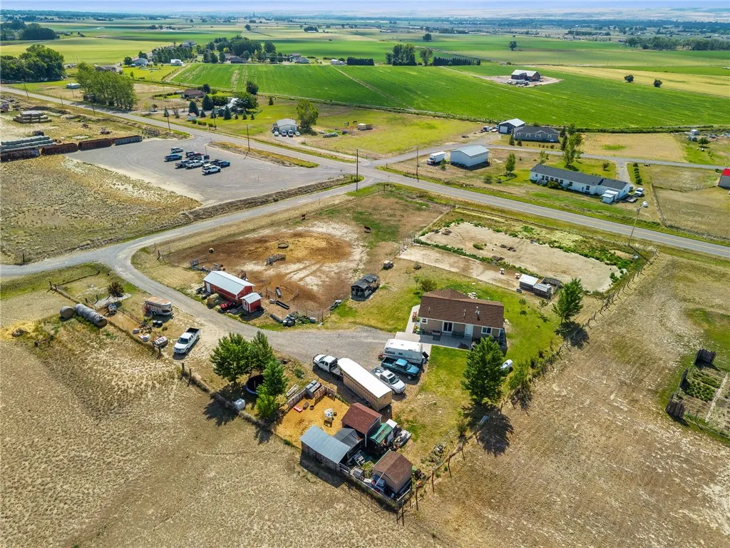 5 Square Butte Lane Park City MT 59063