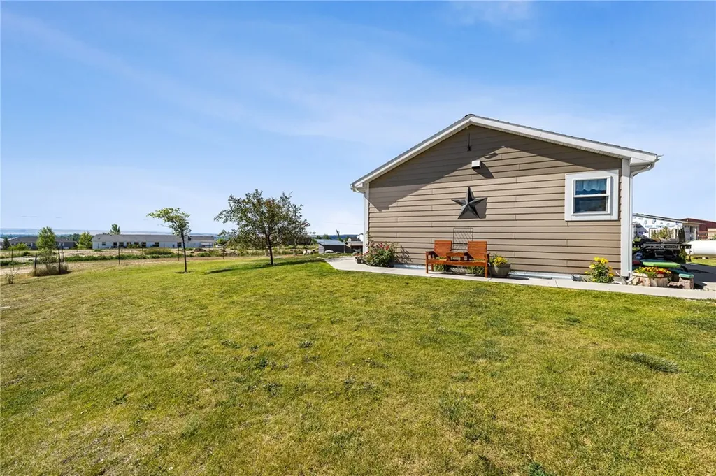 5 Square Butte Lane Park City MT 59063