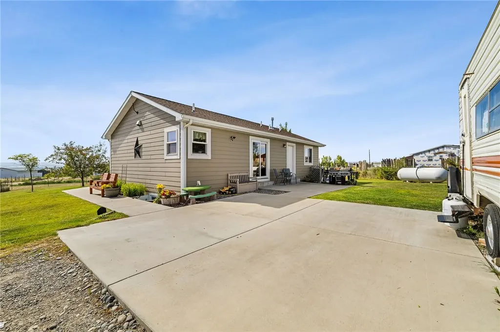 5 Square Butte Lane Park City MT 59063