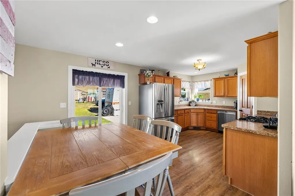 5 Square Butte Lane Park City MT 59063