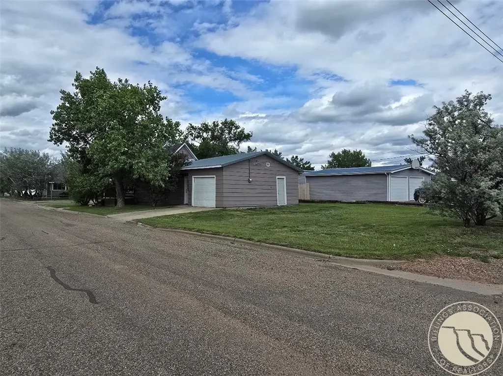 302 S 8th Street E Baker MT 59313