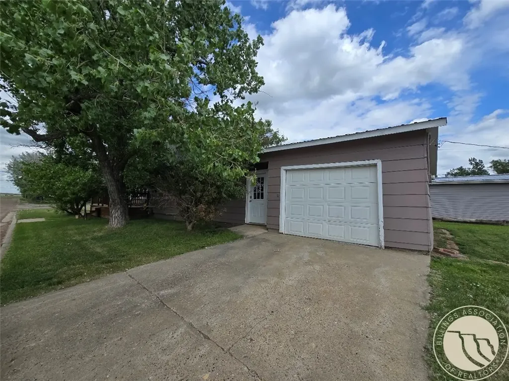 302 S 8th Street E Baker MT 59313