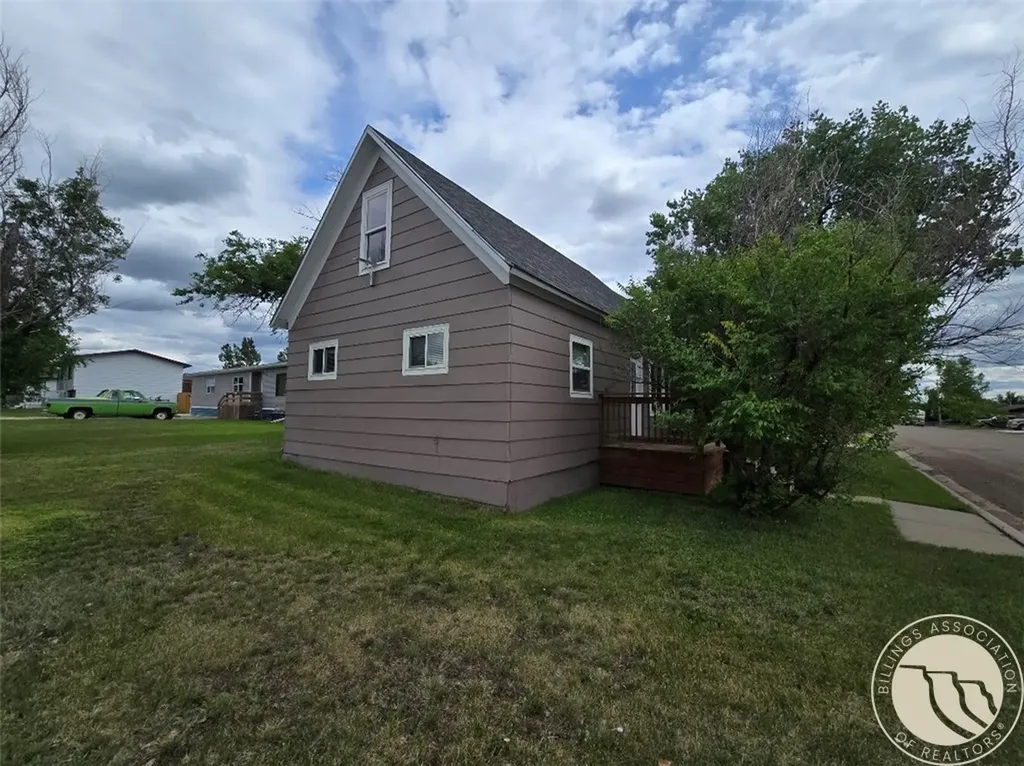 302 S 8th Street E Baker MT 59313