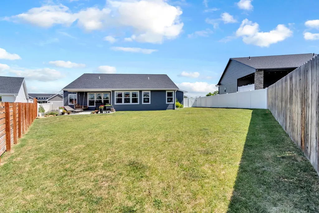 2202 Greenbriar Road Billings MT 59105
