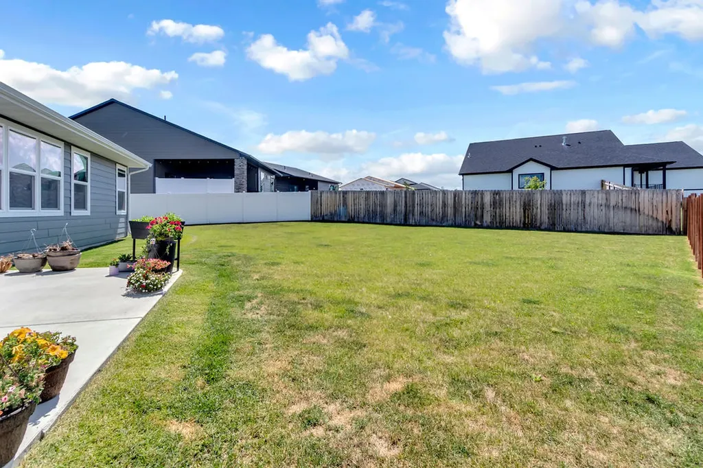 2202 Greenbriar Road Billings MT 59105