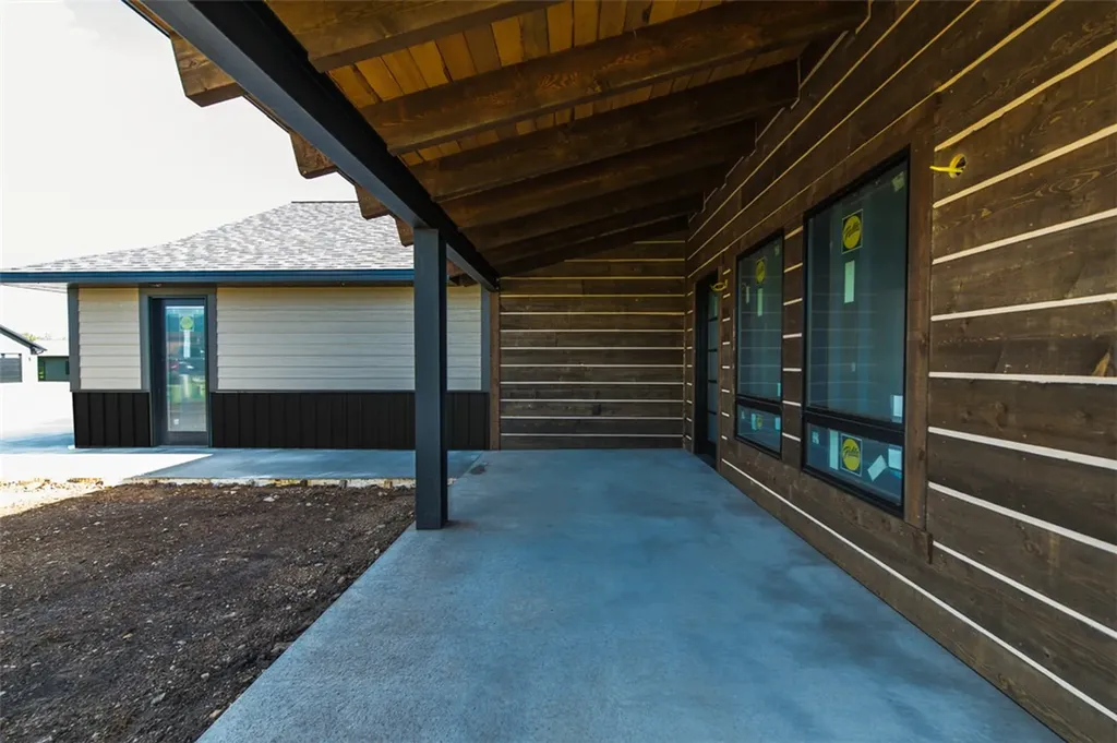 2140 Linderman Way Red Lodge MT 59068