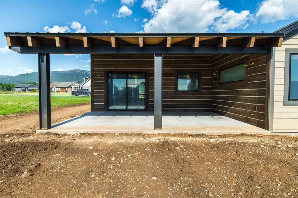 2140 Linderman Way Red Lodge MT 59068