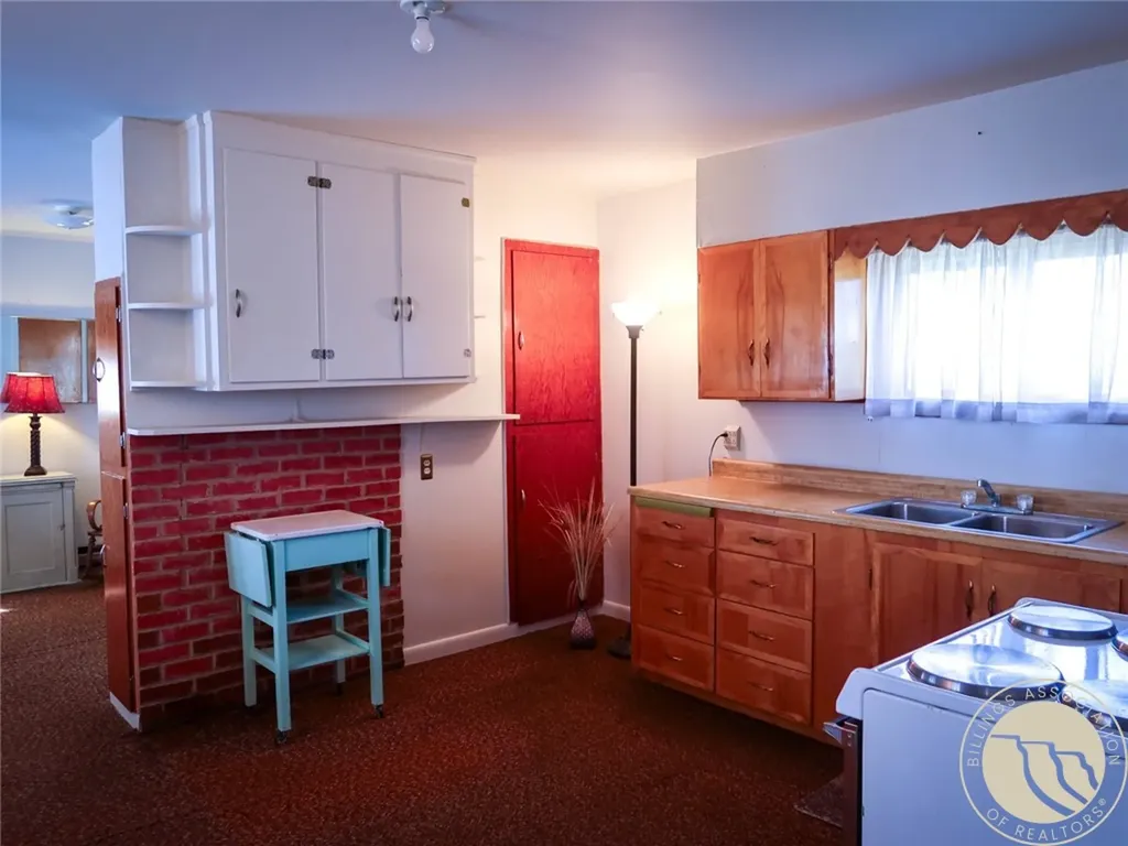 418 2nd Avenue W Melstone MT 59054
